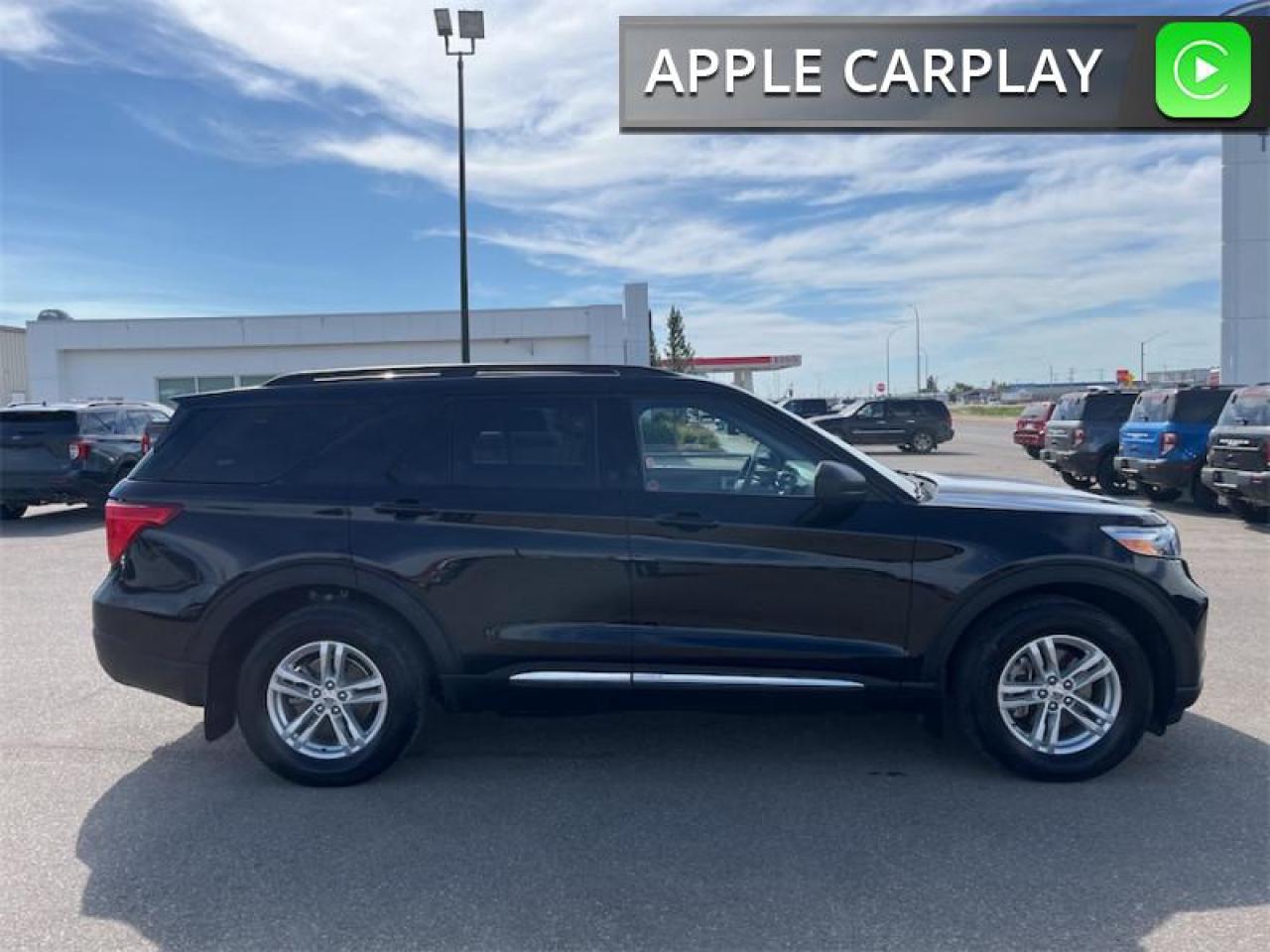 2022 Ford Explorer XLT  - Aluminum Wheels -  Apple CarPlay Photo1