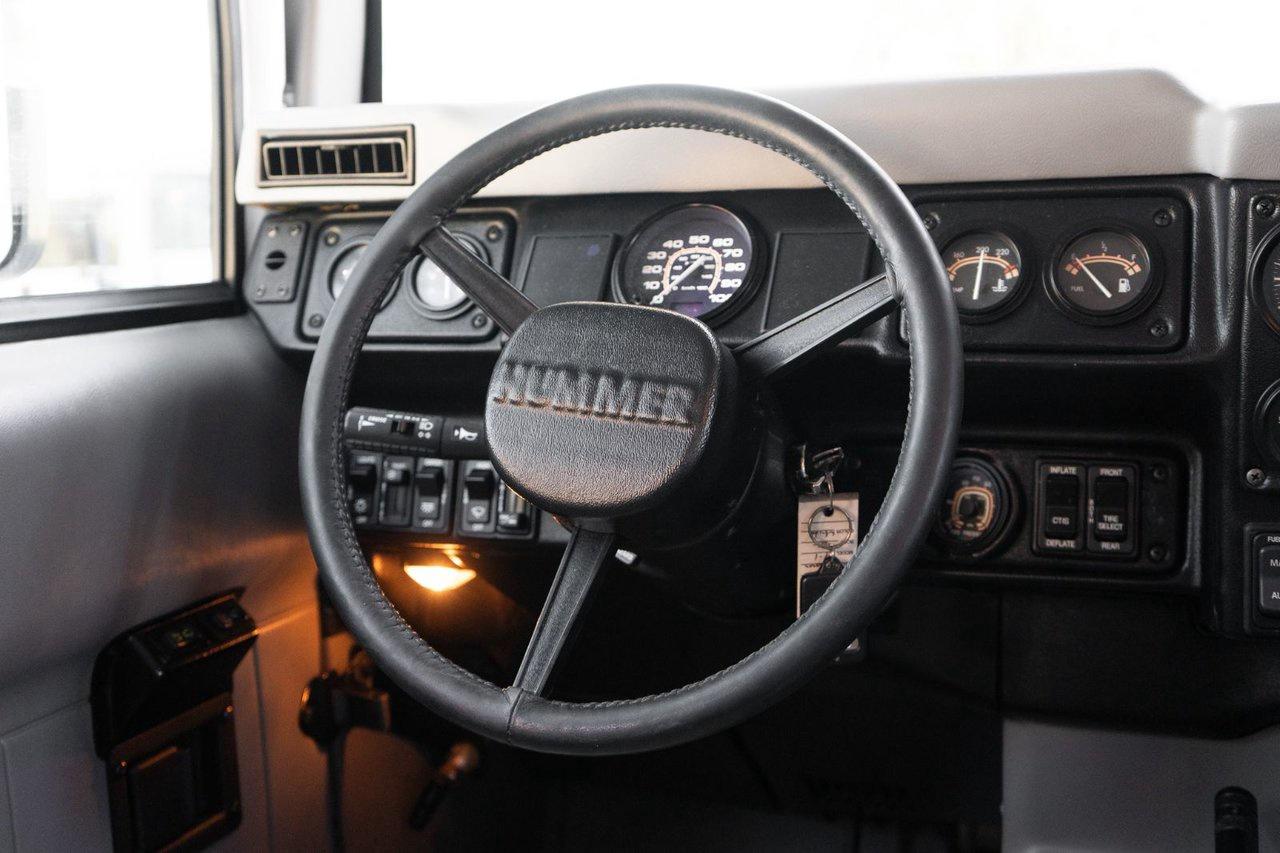 2000 AM General Hummer  Photo