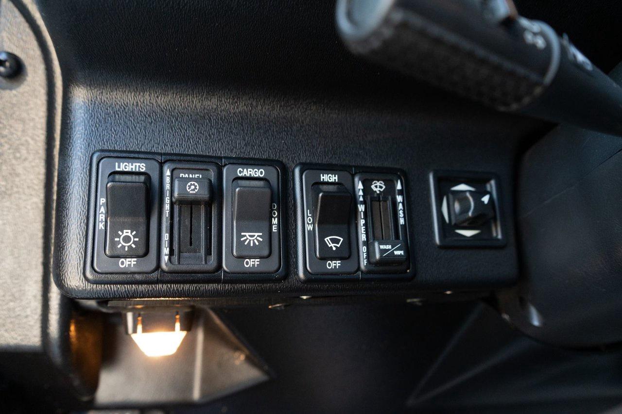 2000 AM General Hummer  Photo