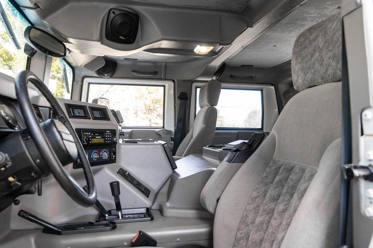 2000 AM General Hummer  Photo