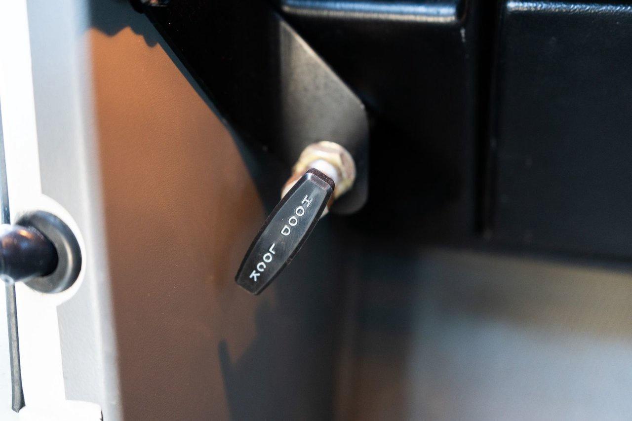 2000 Hummer H1  Photo