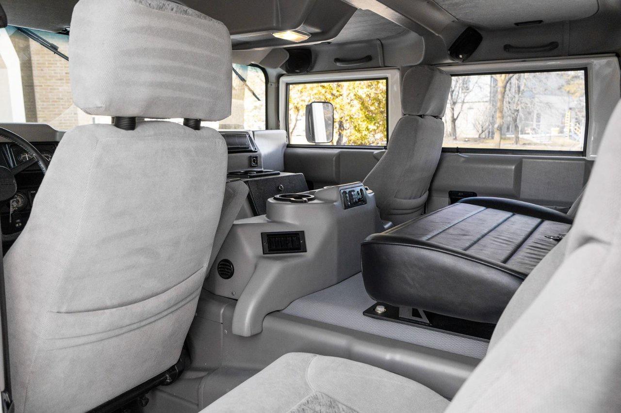 2000 Hummer H1  Photo