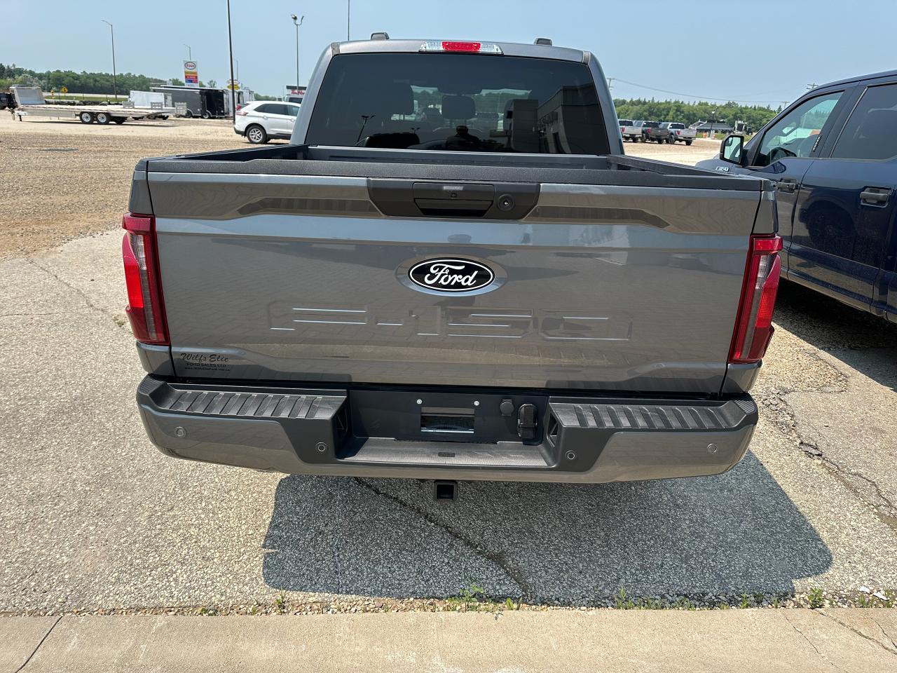 2024 Ford F-150 XLT 4WD SuperCrew 5.5' Box Photo5