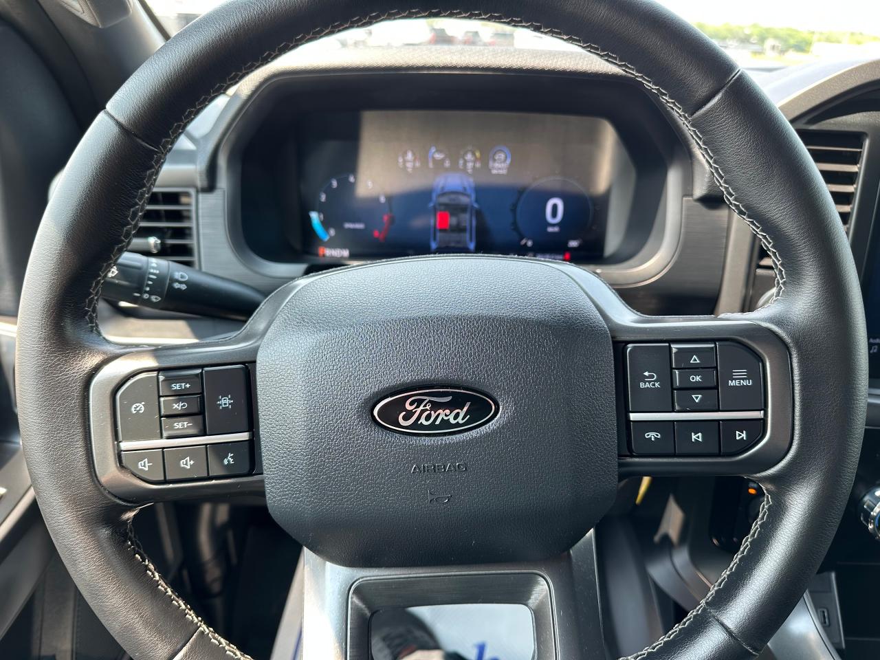 2024 Ford F-150 XLT 4WD SuperCrew 5.5' Box Photo5