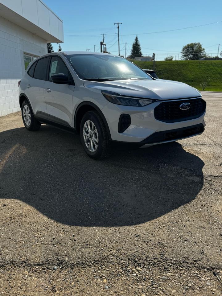2025 Ford Escape Active Photo1
