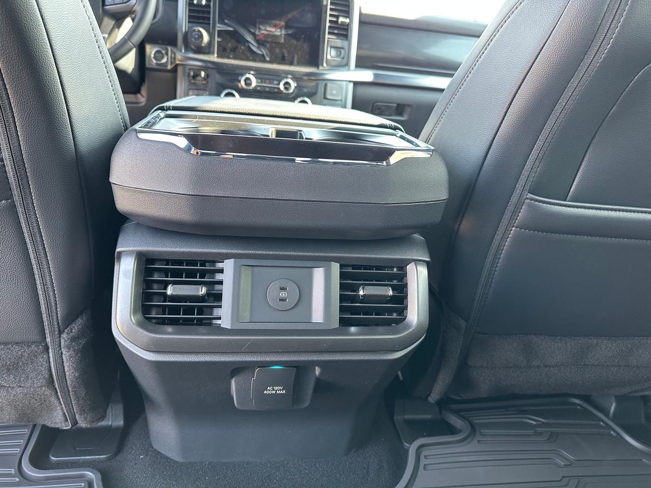 2025 Ford F-150 LARIAT 4WD SuperCrew 5.5' Box 501A Photo5