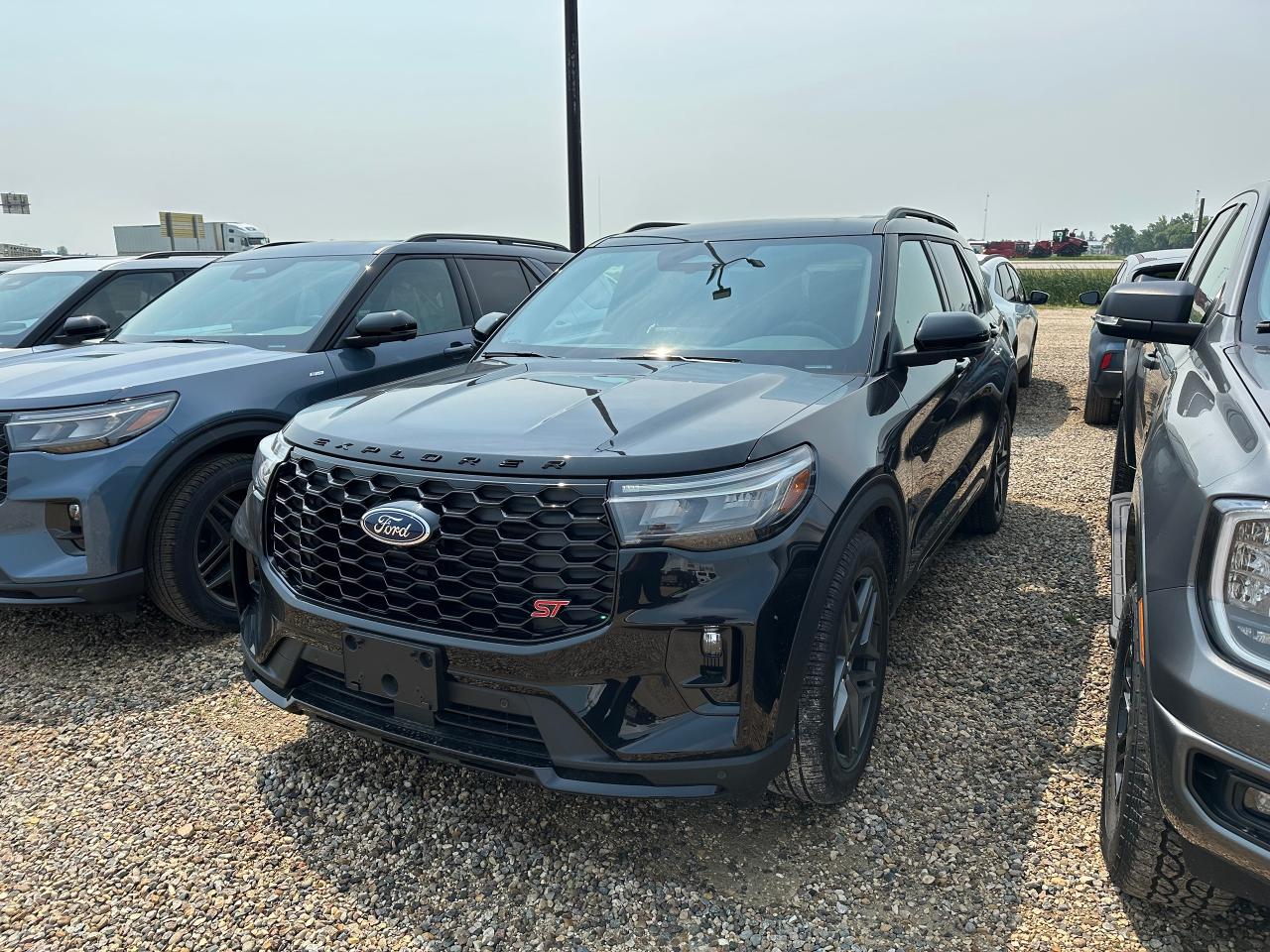 New 2025 Ford Explorer ST 4WD 400A for sale in Elie, MB