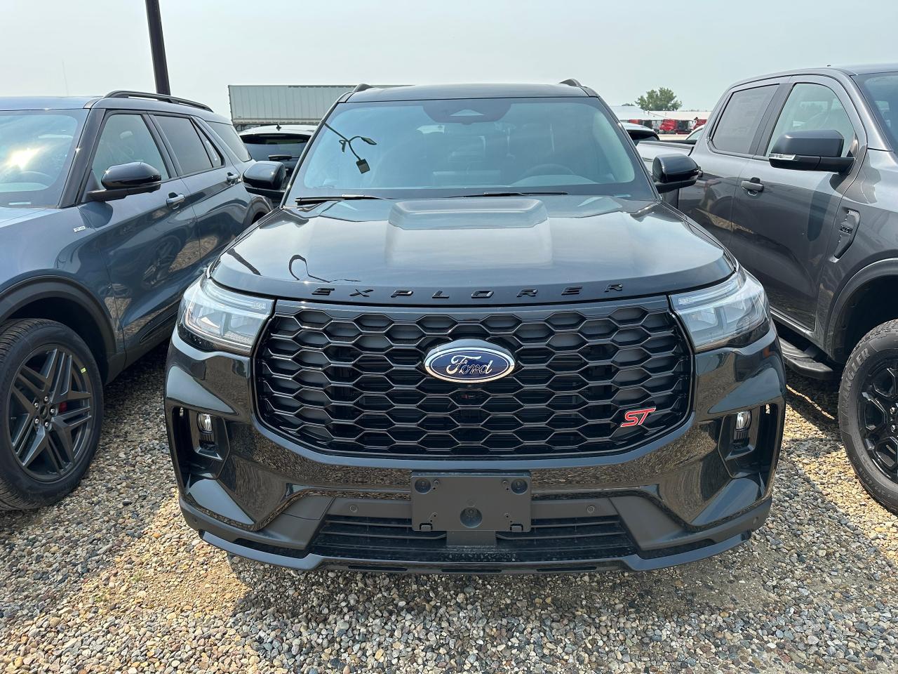 2025 Ford Explorer ST 4WD 400A Photo1