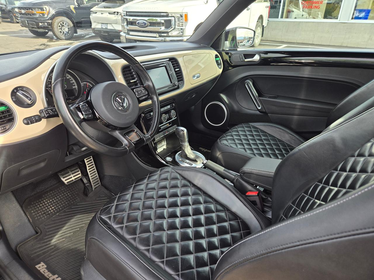2019 Volkswagen Beetle Convertible Wolfsburg Edition Photo5