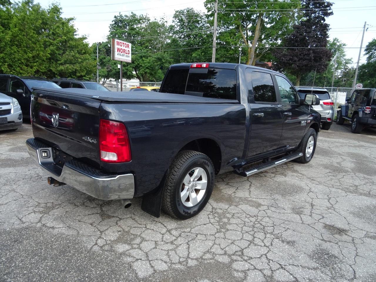 2016 RAM 1500 SLT - Photo #6