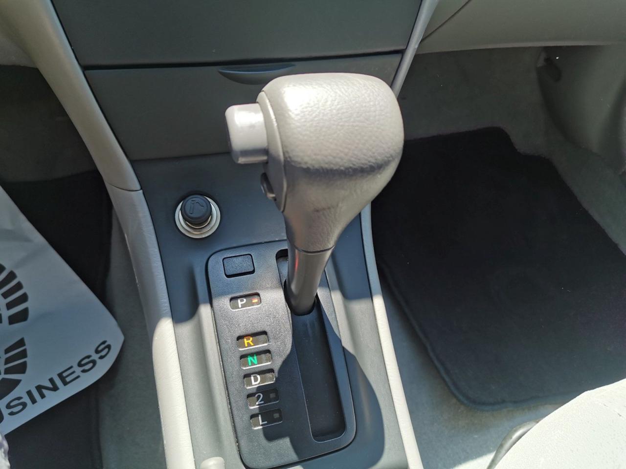 2007 Toyota Corolla CE - Photo #24