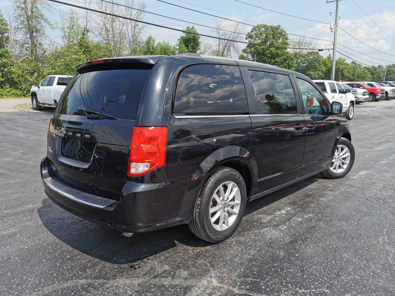2020 Dodge Grand Caravan SXT - Photo #5