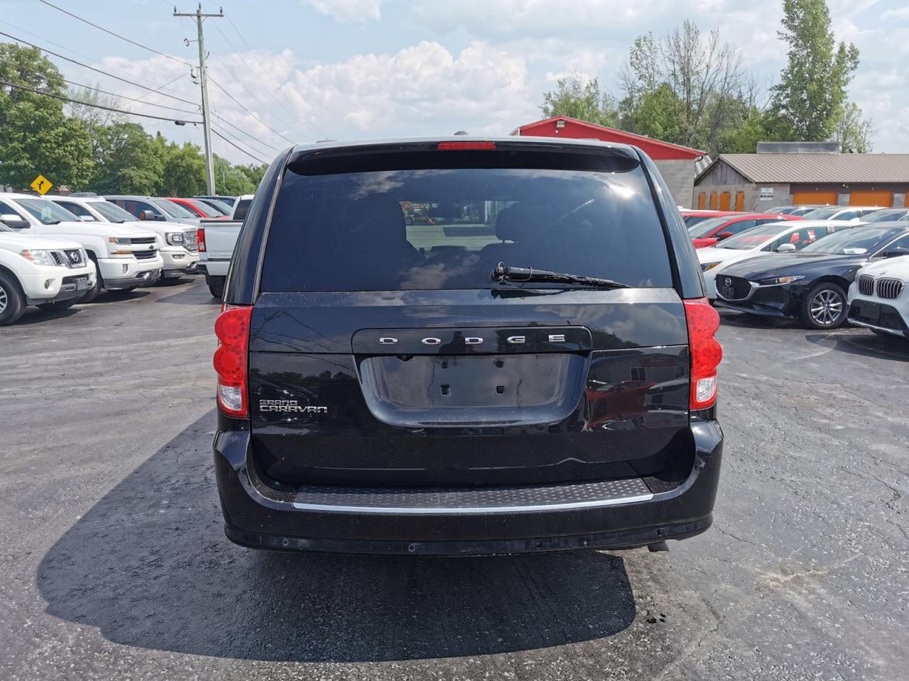 2020 Dodge Grand Caravan SXT - Photo #4