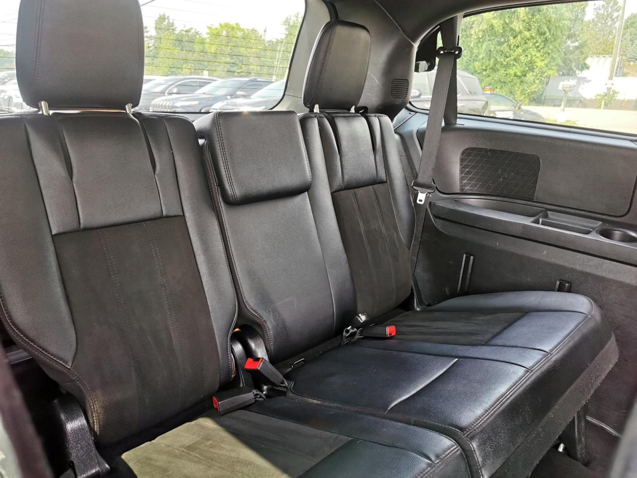 2020 Dodge Grand Caravan SXT - Photo #20