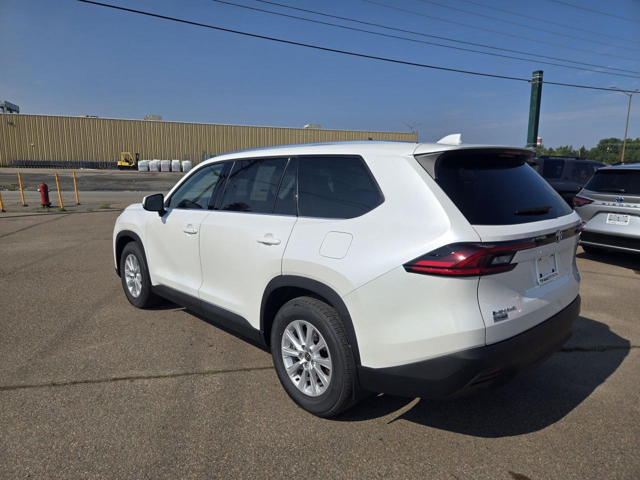 2025 Toyota Grand Highlander GRAND HIGHLANDER HYBRID XLE - Photo2