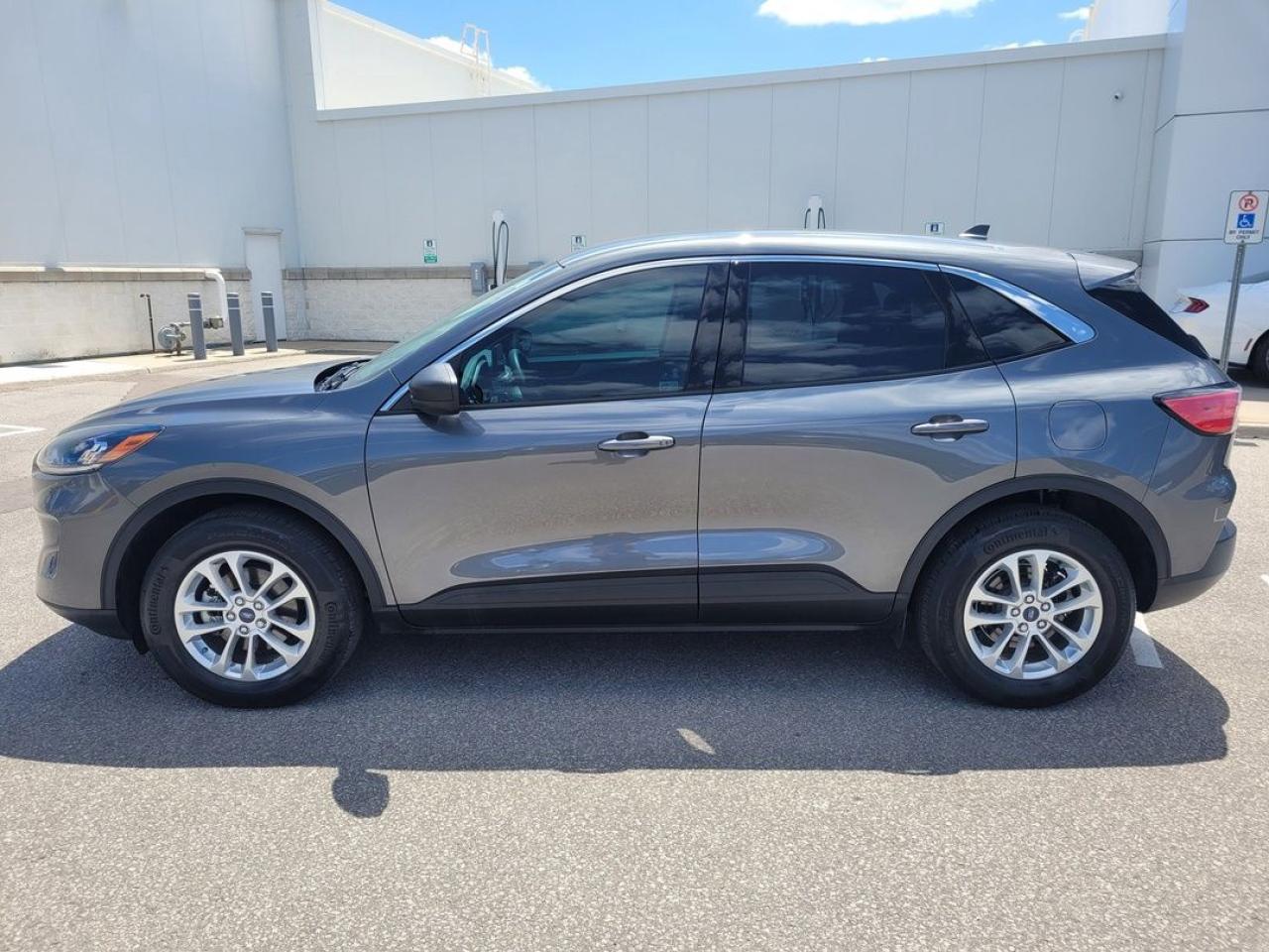 2022 Ford Escape SE Photo20