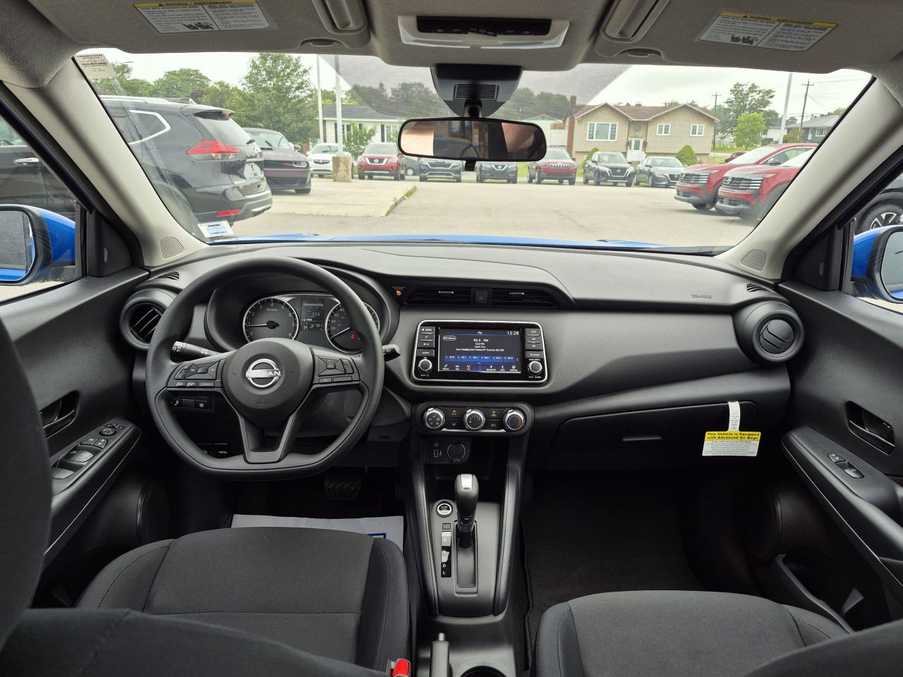 2025 Nissan Kicks Play S FWD Photo13
