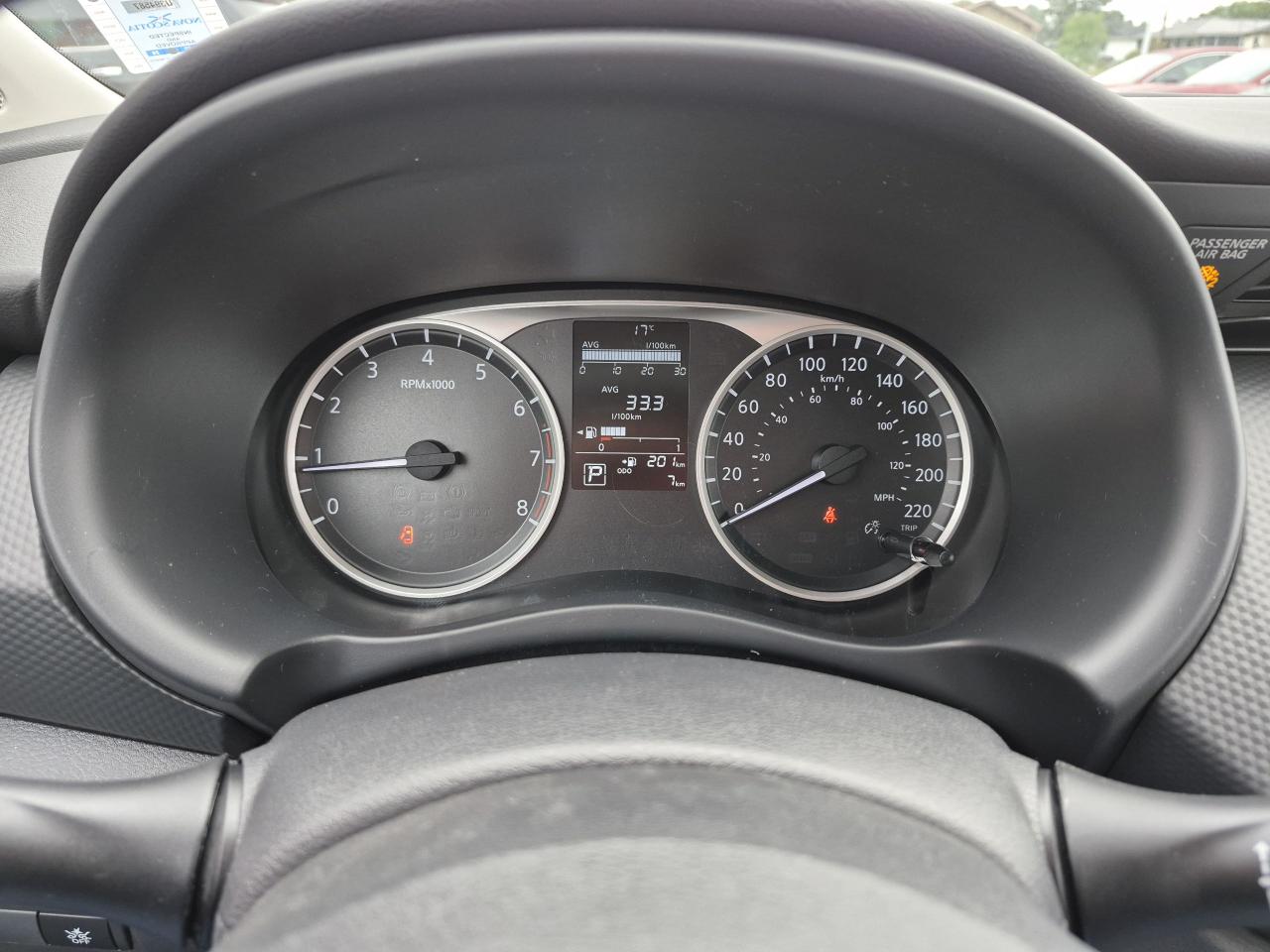 2025 Nissan Kicks Play S FWD Photo8