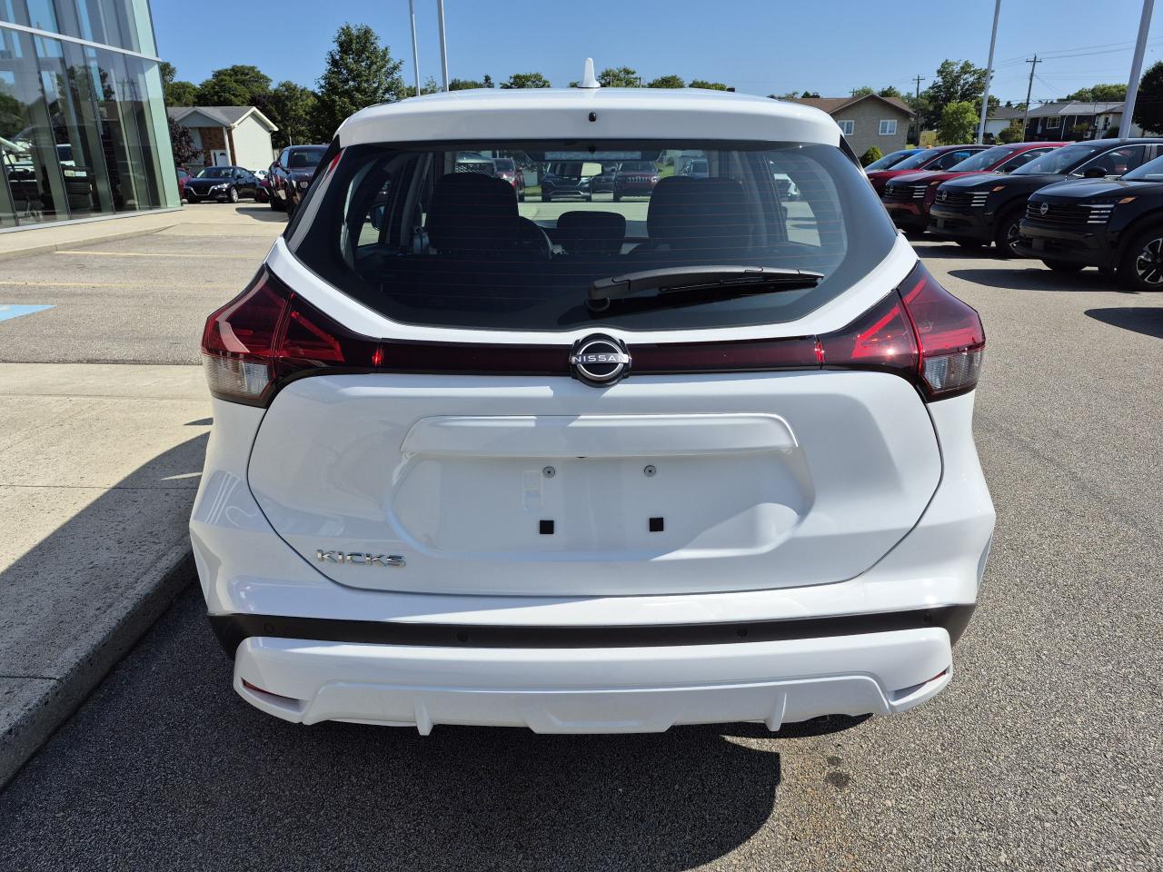 2025 Nissan Kicks Play S FWD Photo19
