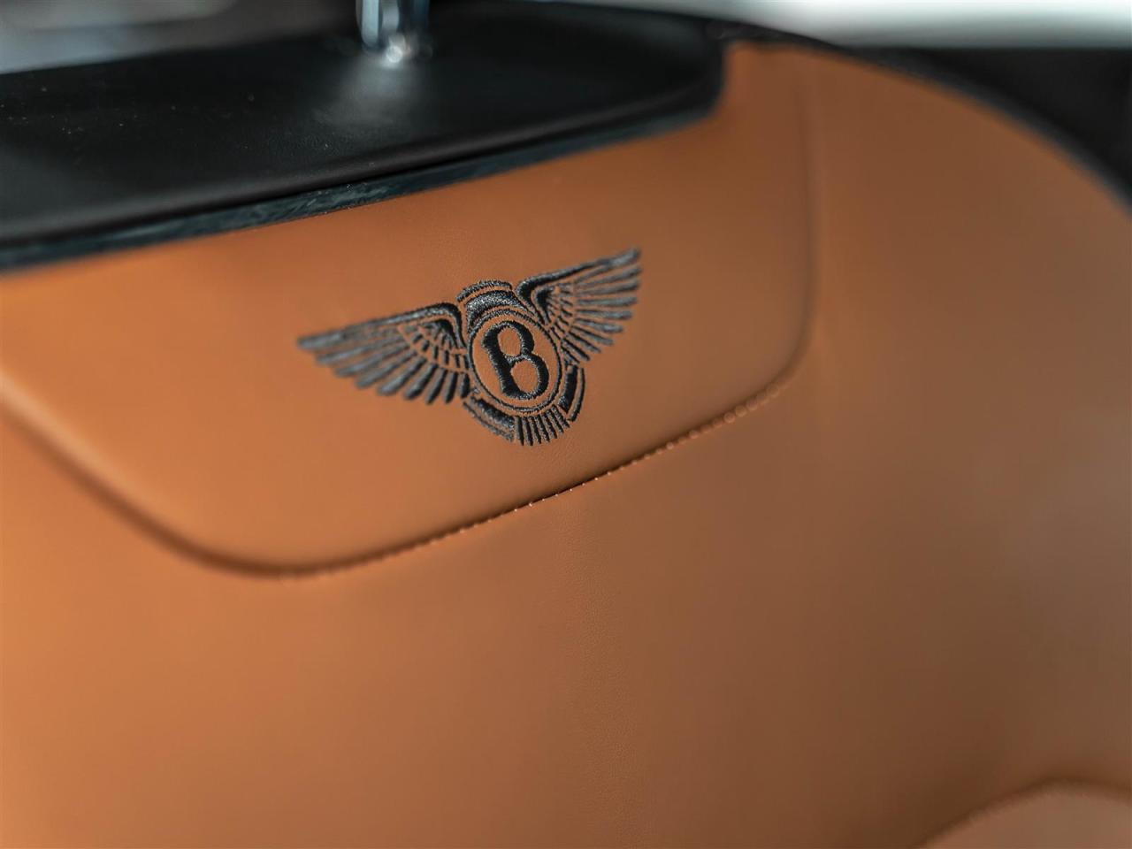 2020 Bentley Bentayga V8|TOURING SPEC|CITY SPEC|NAIM FOR BENTLEY|NIGHT VISION|LOADED Photo