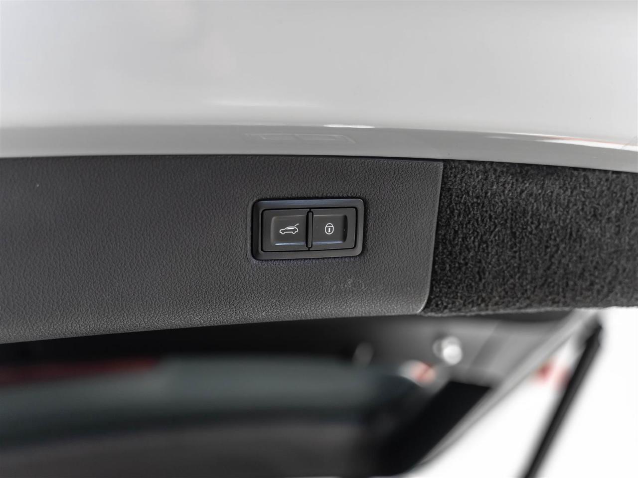 2020 Bentley Bentayga V8|TOURING SPEC|CITY SPEC|NAIM FOR BENTLEY|NIGHT VISION|LOADED Photo