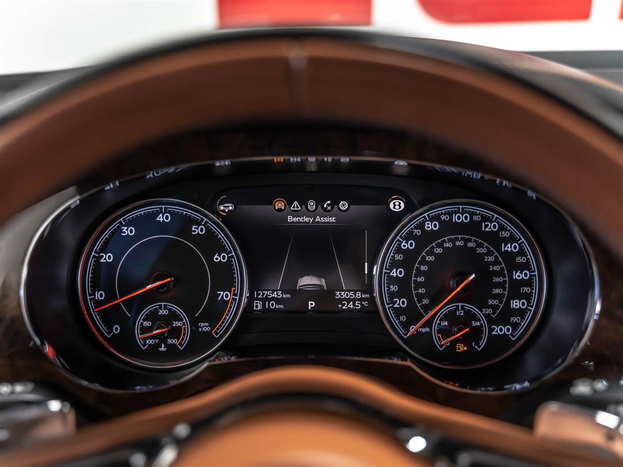 2020 Bentley Bentayga V8|TOURING SPEC|CITY SPEC|NAIM FOR BENTLEY|NIGHT VISION|LOADED Photo