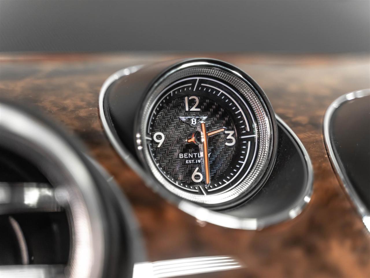 2020 Bentley Bentayga V8|TOURING SPEC|CITY SPEC|NAIM FOR BENTLEY|NIGHT VISION|LOADED Photo