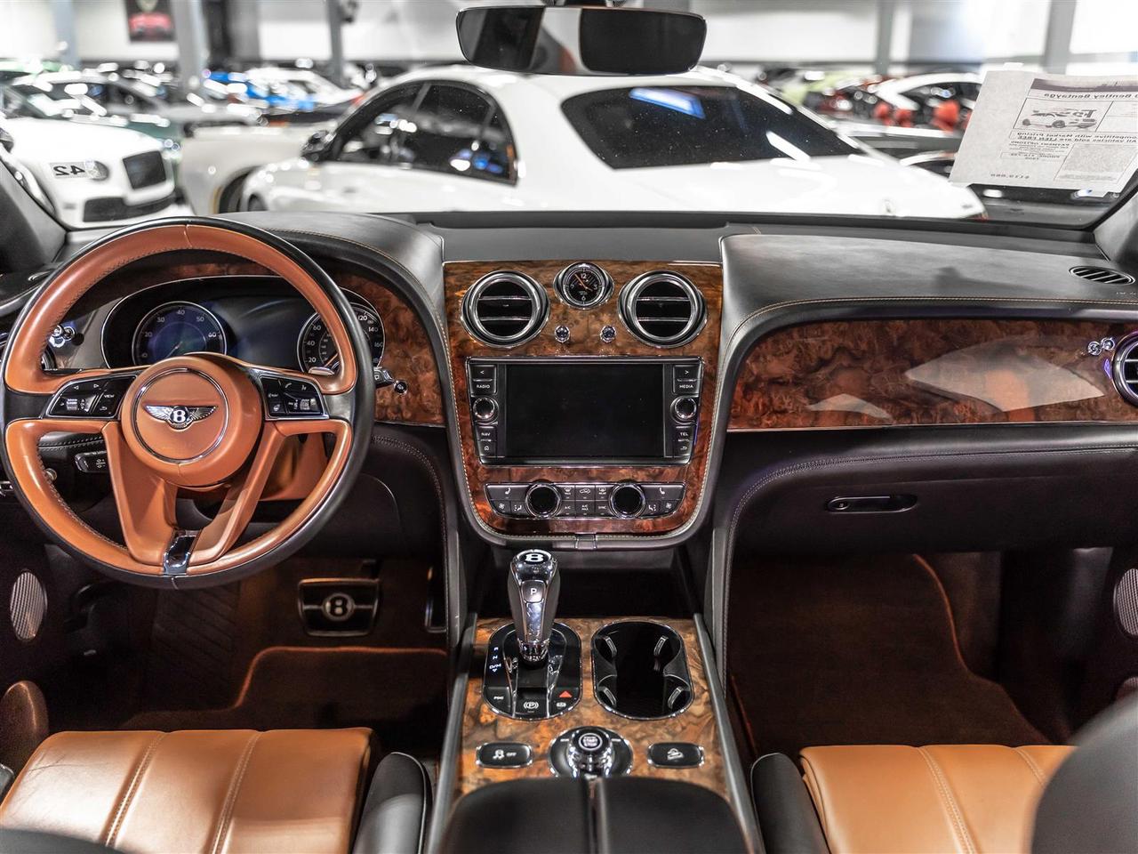 2020 Bentley Bentayga V8|TOURING SPEC|CITY SPEC|NAIM FOR BENTLEY|NIGHT VISION|LOADED Photo