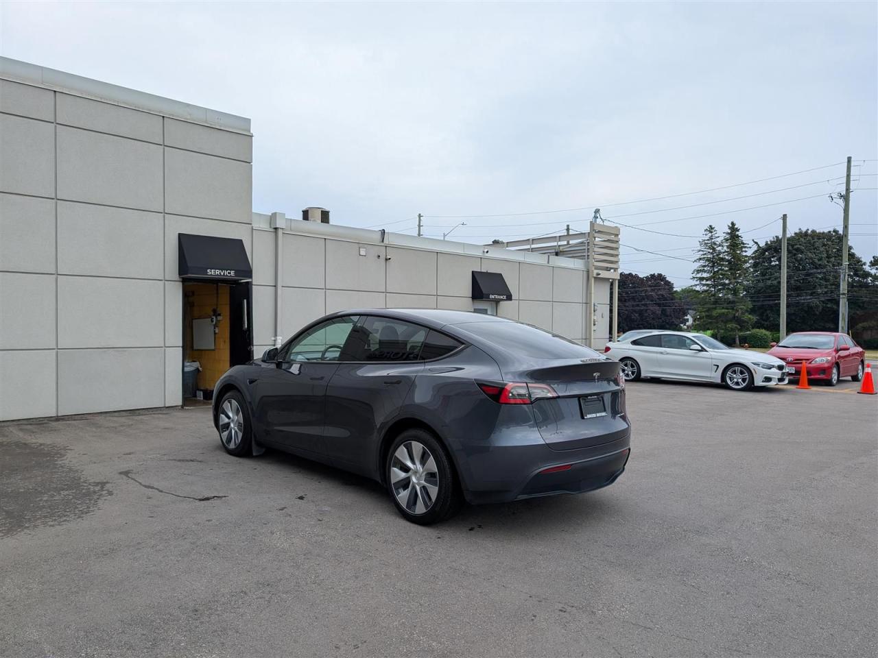 2021 Tesla Model Y LONG RANGE AWD - DUAL MOTOR