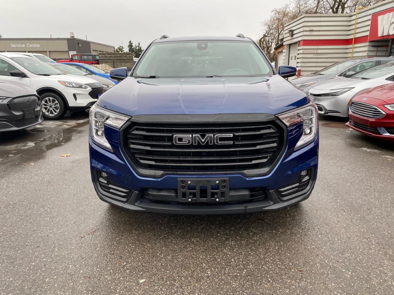 2022 GMC Terrain SLT | AWD | LOW KMS Photo