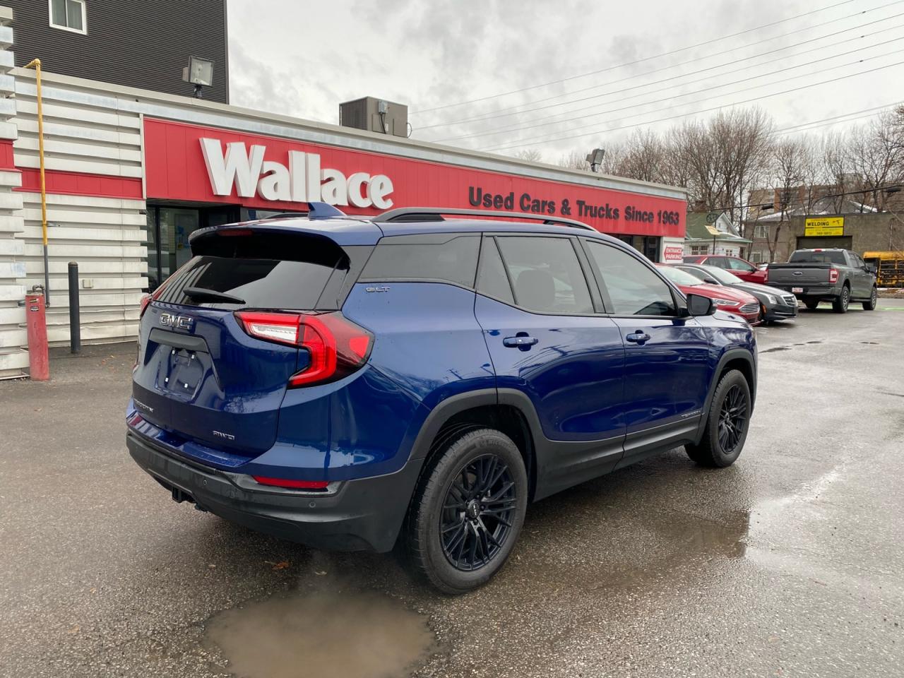 2022 GMC Terrain SLT | AWD | LOW KMS Photo