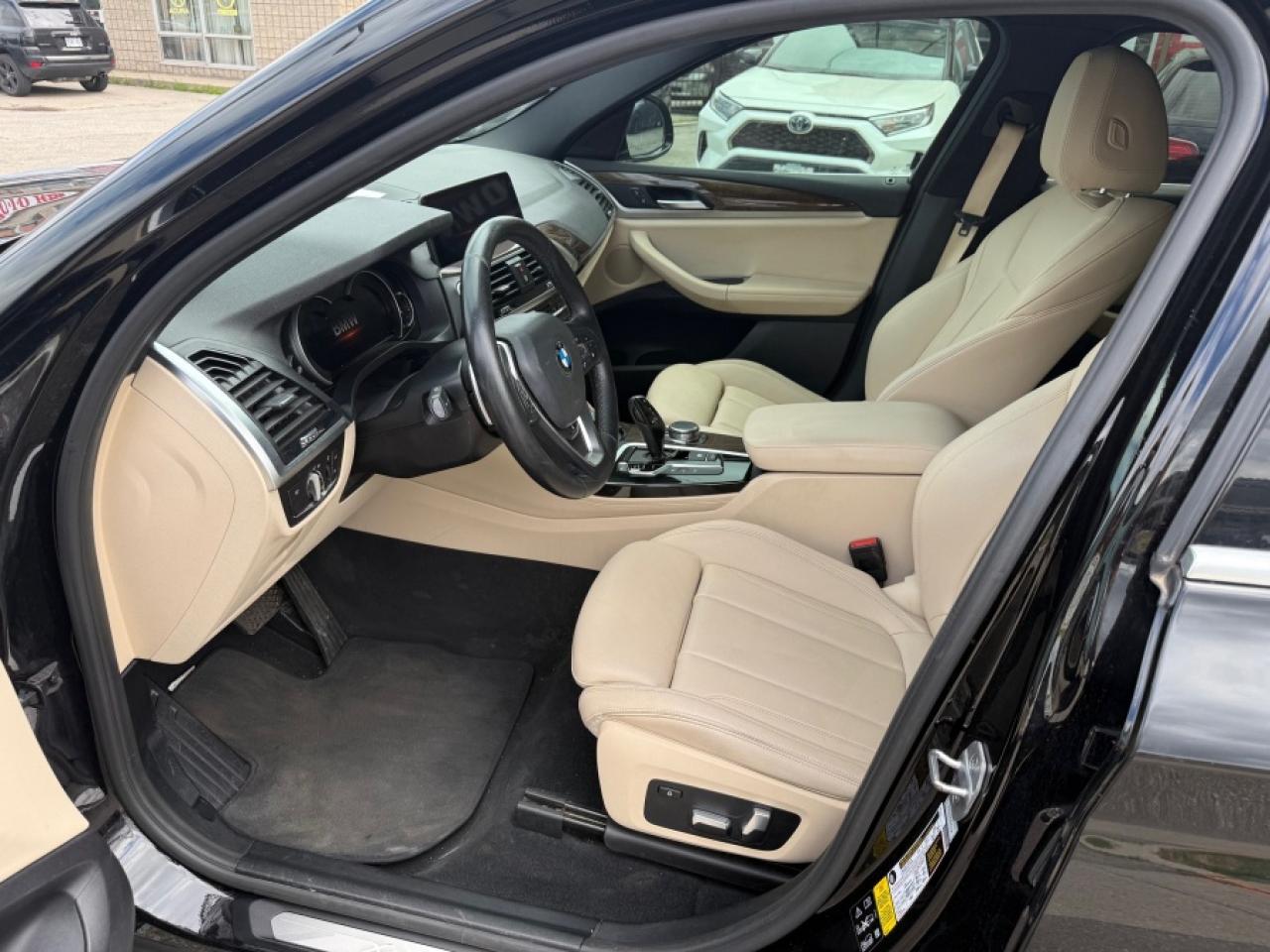 2019 BMW X4 xDrive30i - Photo #3