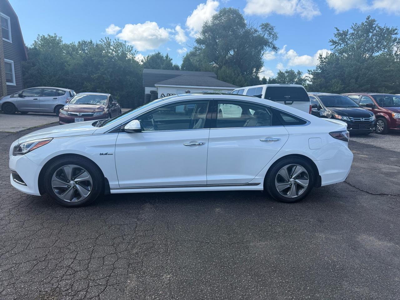 2016 Hyundai Sonata Hybrid Limited Photo6
