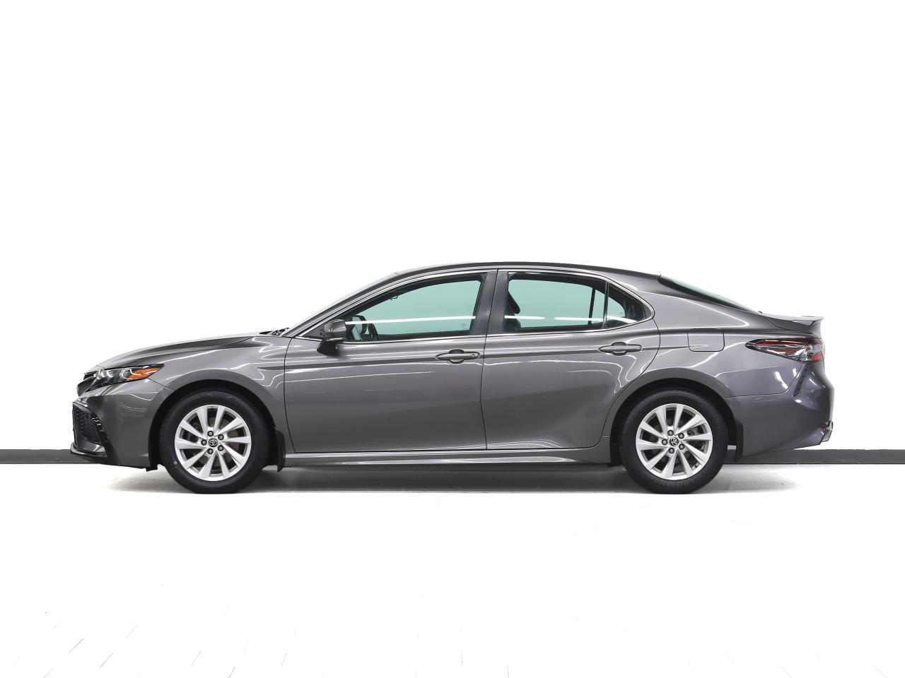 2022 Toyota Camry SE | Leather | LaneDep | Heated Seats | CarPlay