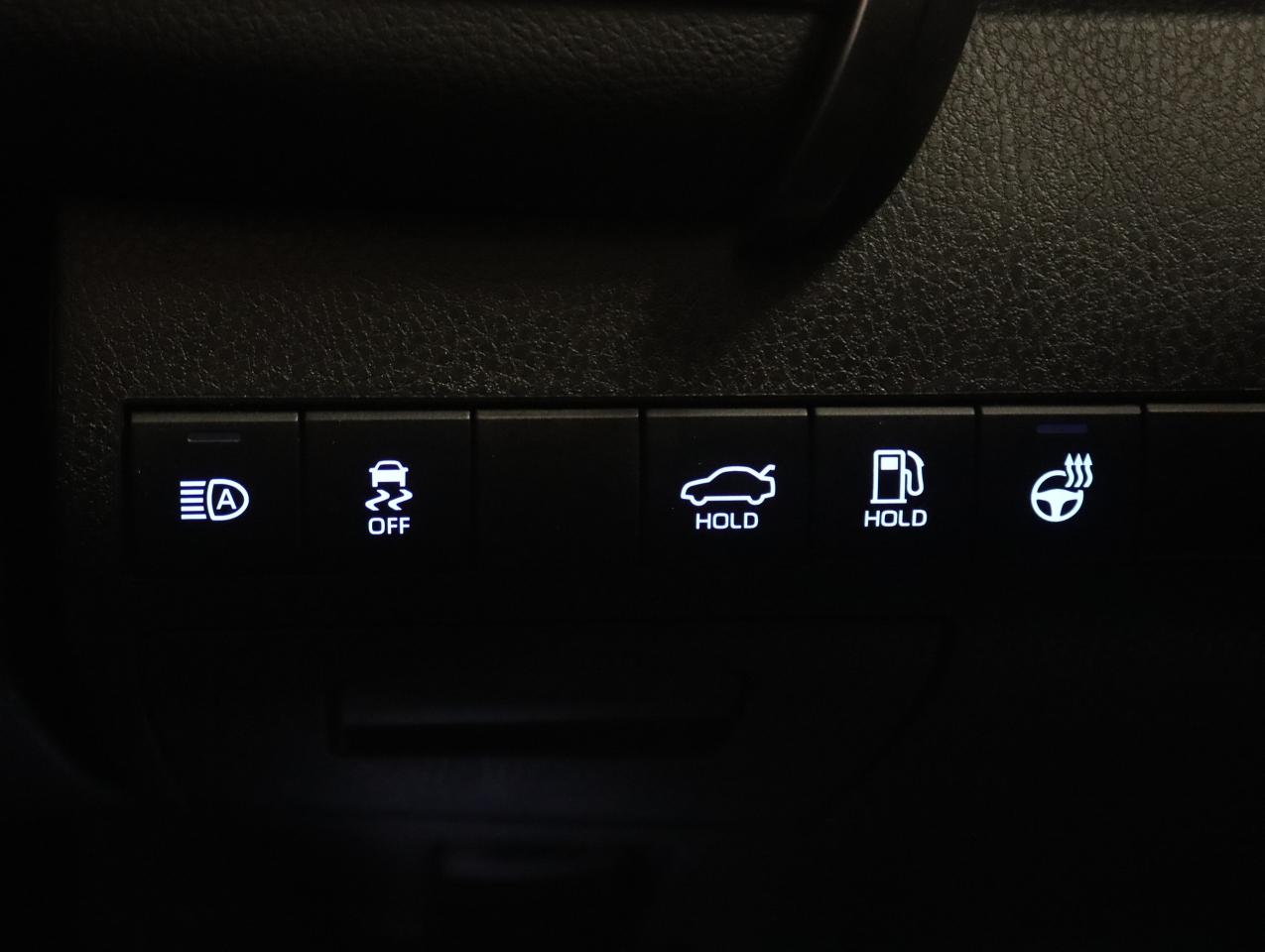 2022 Toyota Camry SE | Leather | LaneDep | Heated Seats | CarPlay