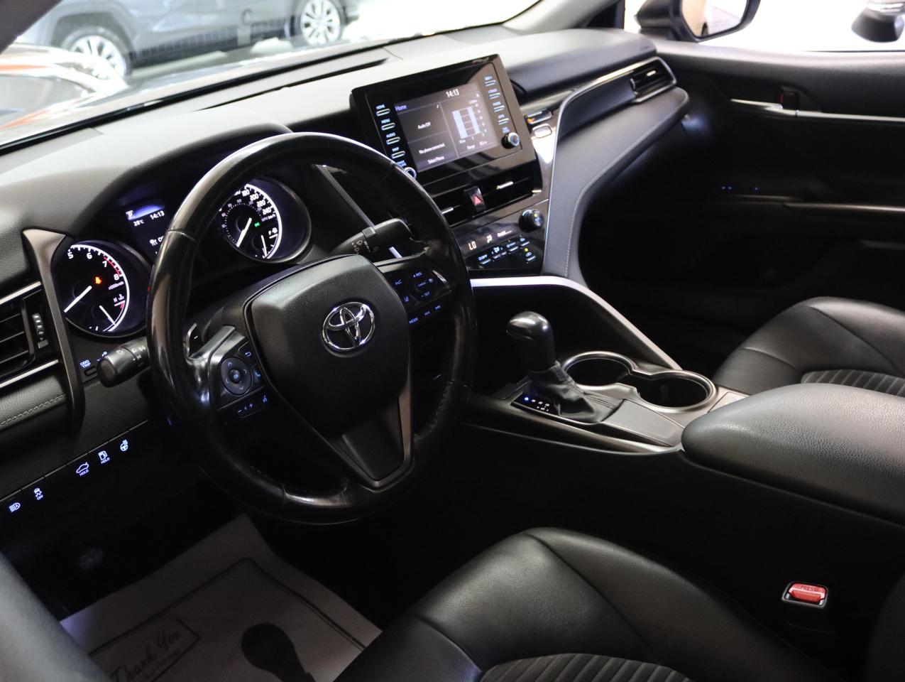 2022 Toyota Camry SE | Leather | LaneDep | Heated Seats | CarPlay