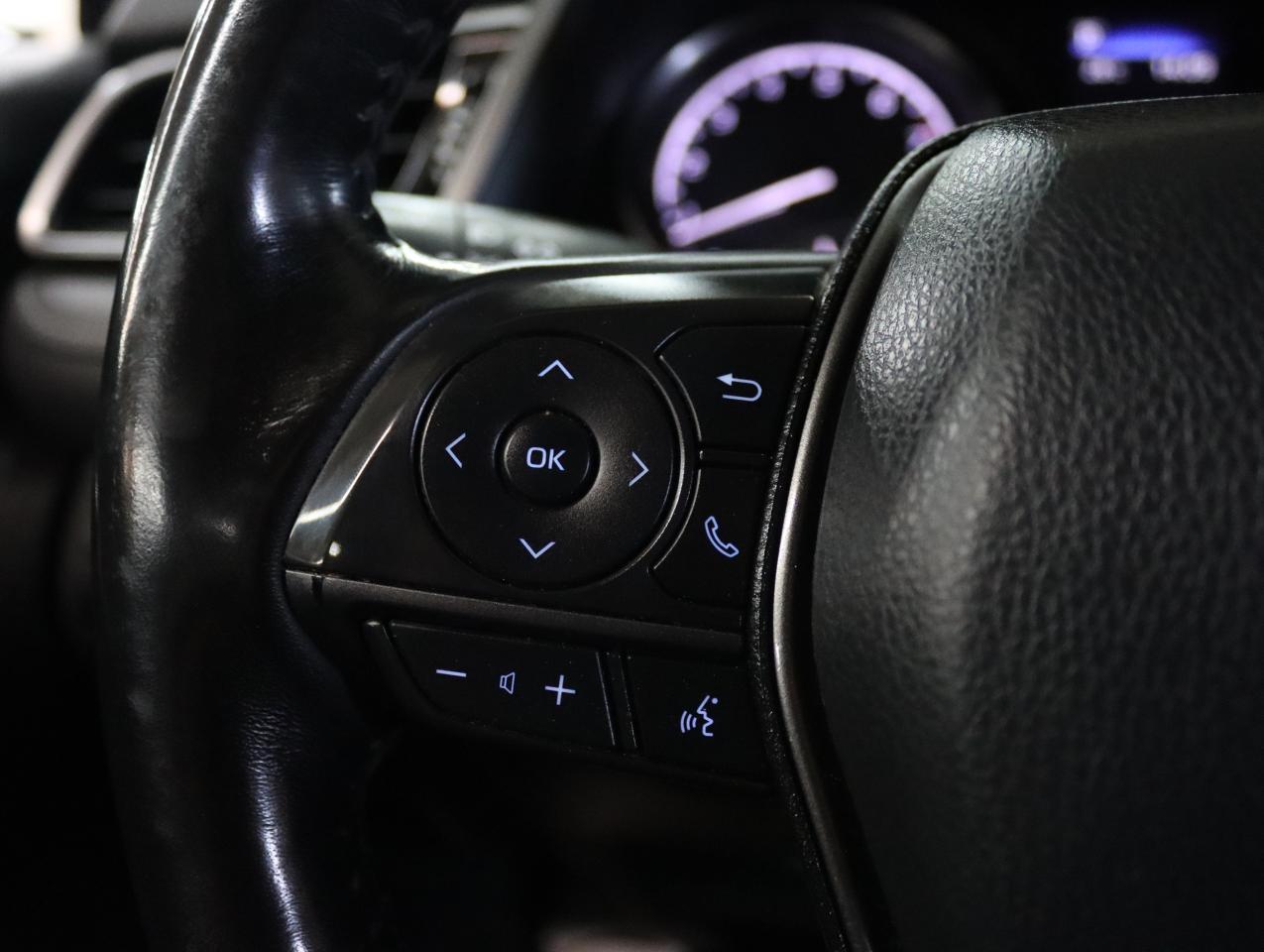 2022 Toyota Camry SE | Leather | LaneDep | Heated Seats | CarPlay