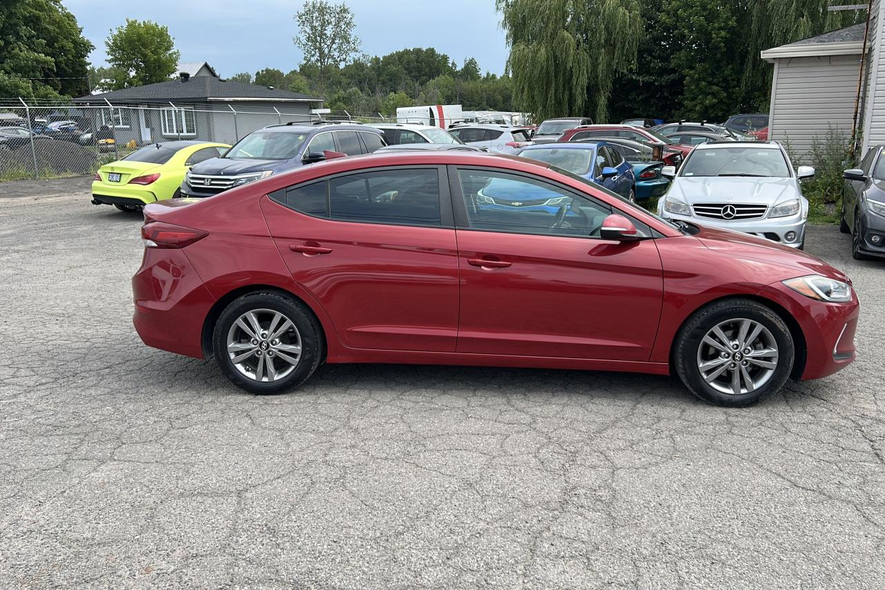 2017 Hyundai Elantra GL - Photo #3