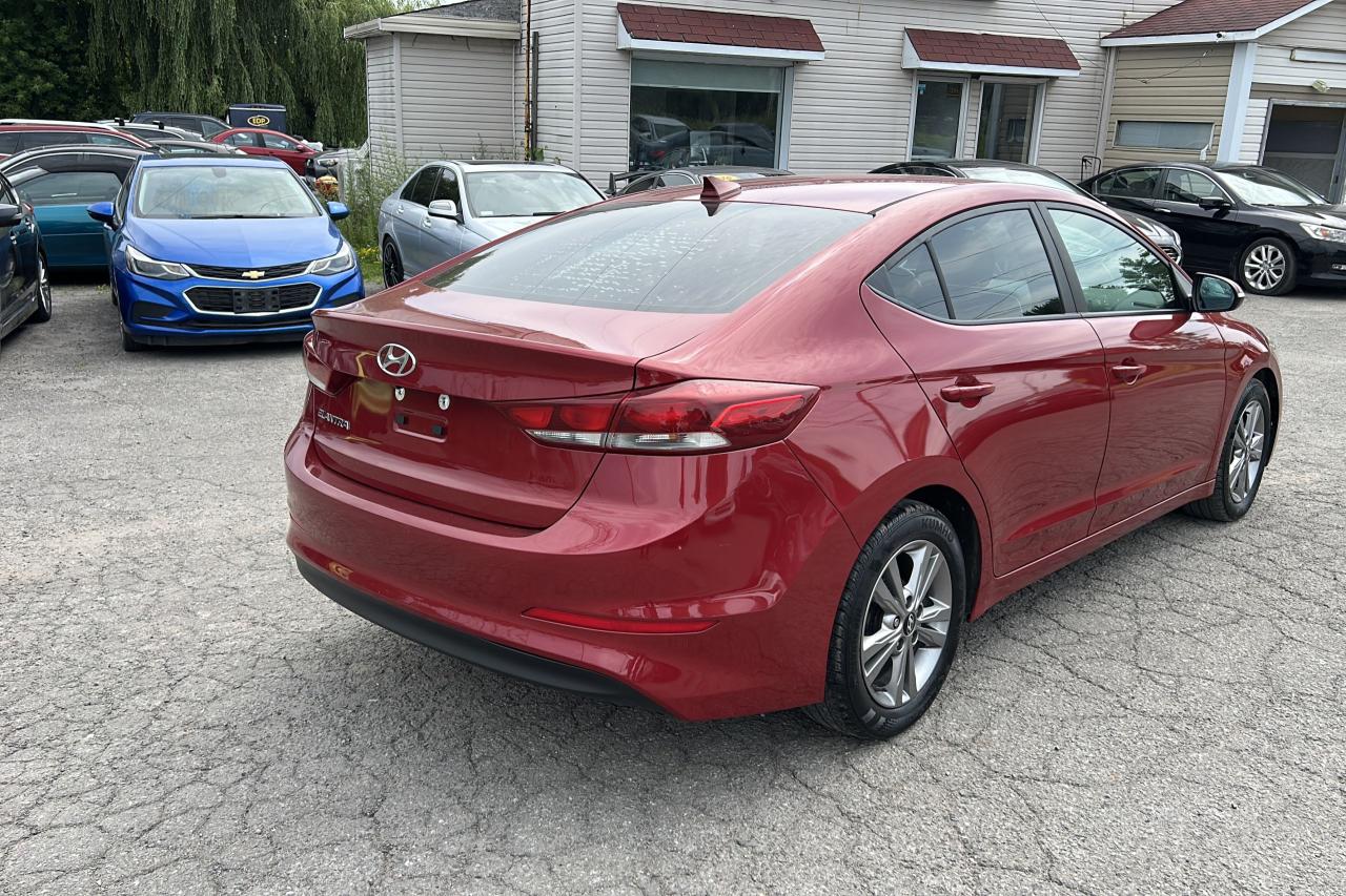 2017 Hyundai Elantra GL - Photo #4