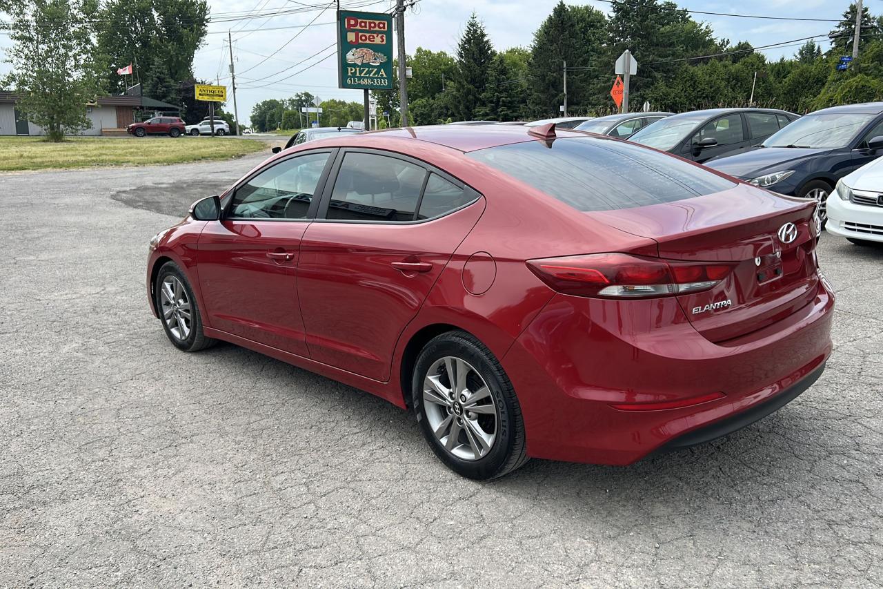 2017 Hyundai Elantra GL - Photo #6
