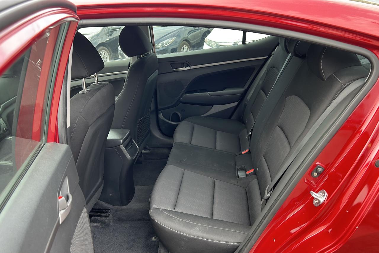 2017 Hyundai Elantra GL - Photo #10