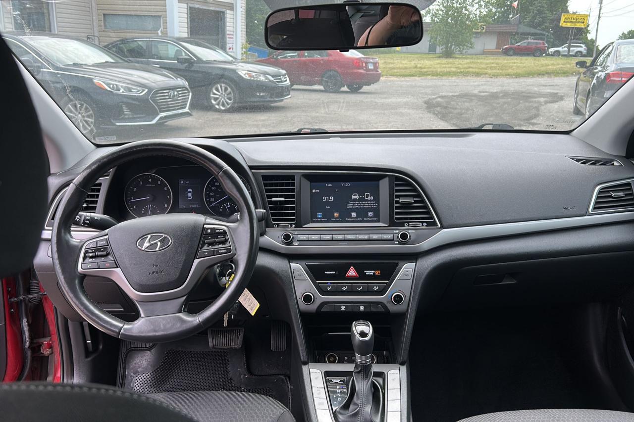 2017 Hyundai Elantra GL - Photo #11