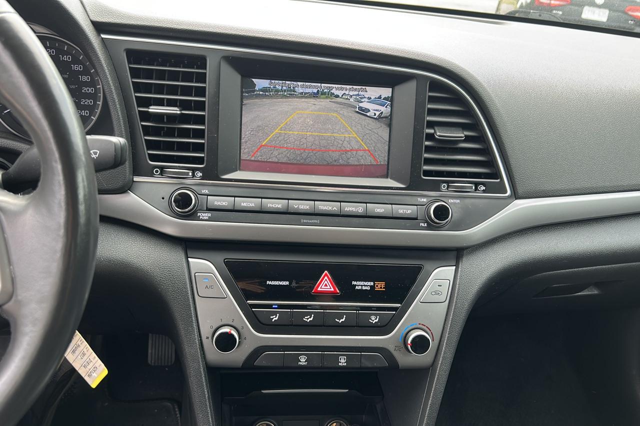 2017 Hyundai Elantra GL - Photo #13