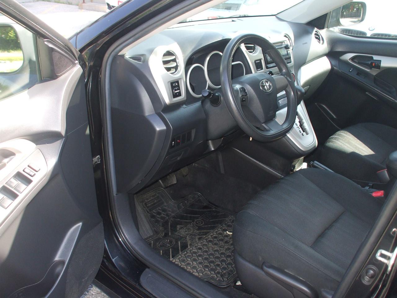 2014 Toyota Matrix Auto,Ice Cold A/C,Certified,Aux,Bluetooth,Key Less - Photo #10
