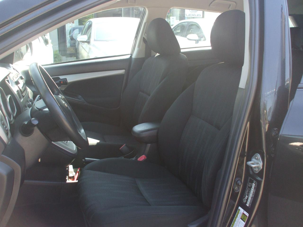 2014 Toyota Matrix Auto,Ice Cold A/C,Certified,Aux,Bluetooth,Key Less - Photo #11
