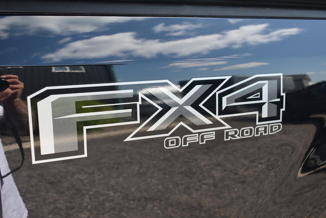 2022 Ford SUPER DUTY F-350 SRW LARIAT 6.7L POWERSTROKE - Photo #40