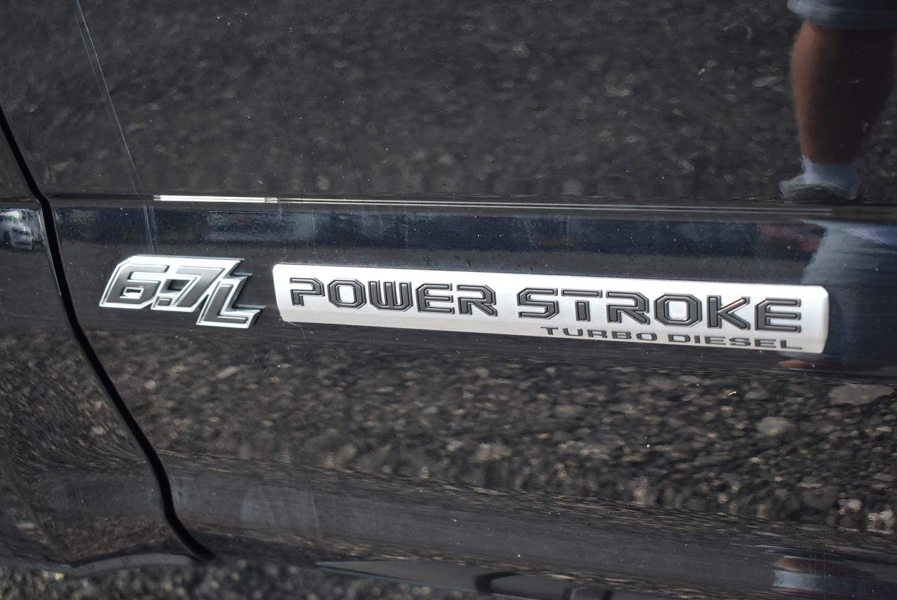 2022 Ford SUPER DUTY F-350 SRW LARIAT 6.7L POWERSTROKE - Photo #18