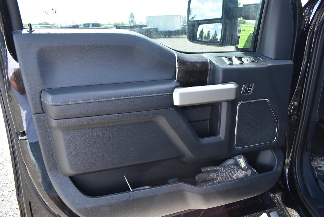 2022 Ford SUPER DUTY F-350 SRW LARIAT 6.7L POWERSTROKE - Photo #27