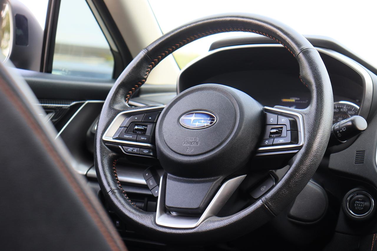 2019 Subaru Crosstrek Limited | Eyesight | Leather | Roof | Nav | Cam ++ Photo