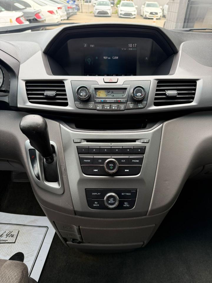 2014 Honda Odyssey SE | Easy Financing Solutions | Warranty Available - Photo #15